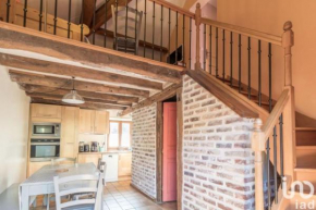 Les Pins - Maison avec parking ferme et jardin commun au calme